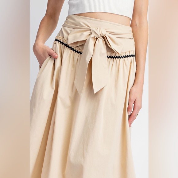 Bow Front Ric Rac Trim A-Line Midi Skirt - eesome - Picture 4 of 8